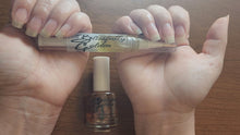 Cargar imagen en el visor de la galería, Blissfully Golden Nourishing Nail Oil